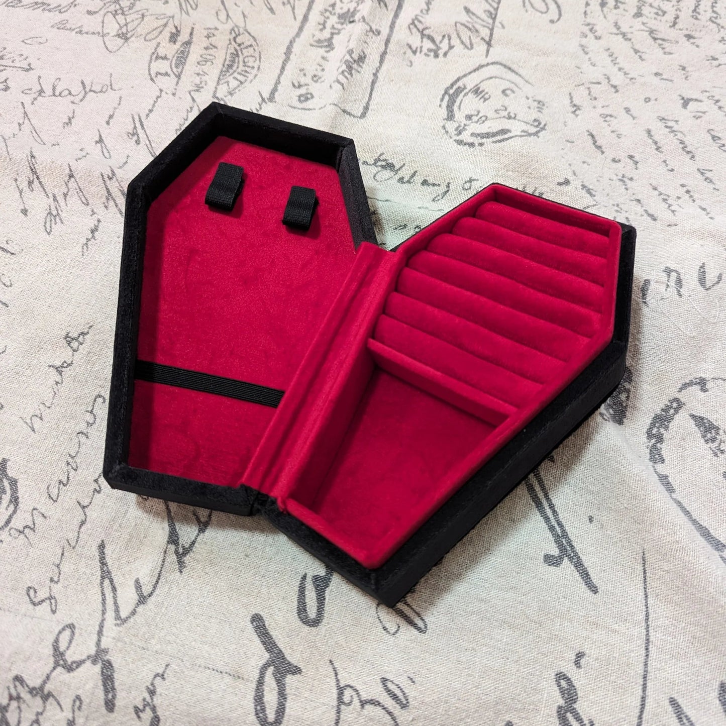 Nyxaltis - Coffin Jewelry Box